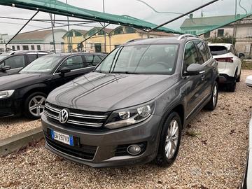 VOLKSWAGEN Tiguan 2.0 TDI 110 CV Sport & Style B