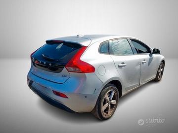 PARAURTI POST. 2016 VOLVO V40 D2 ES 2.0D