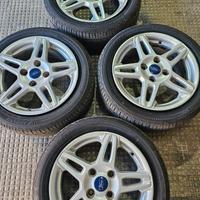 Cerchi in lega Ford Fiesta 2012–2017 15" con gomme