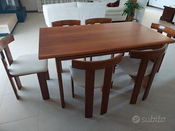 soggiorno in legno massello di noce nazionale