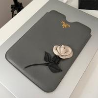 Porta tablet in pelle Prada per iPad mini