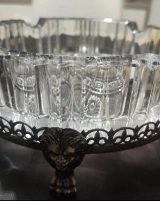 Coppa in vetro lavorato e manico metallo decorato