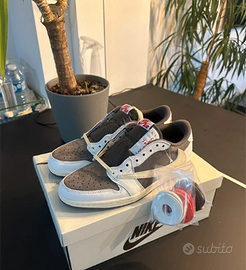 Travis Scott × Air Jordan 1 “Reverse Mocha” EU 43