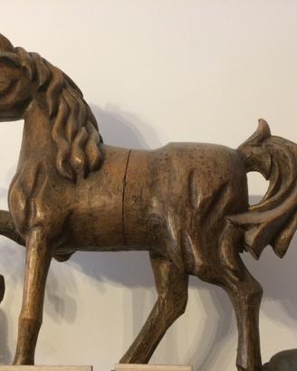 Cavallo legno Antico