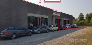 Capannone a Pizzighettone, via Dell' Industria