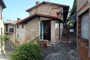 Rif.9338RV36899| bifamiliare varzi