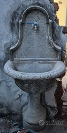 FONTANELLA IN PIETRA PER CORTILE