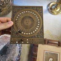 calendario perpetuo in ottone