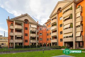 2 LOCALI CON BOX E CANTINA IN ZONA STAZIONE NORD