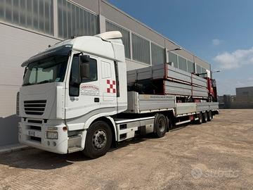 iveco stralis + semirimorchio collo d'oca
