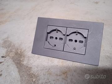 Prese Vimar Linea nuove, avanzo di cantiere
