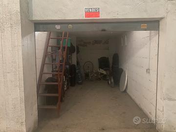 Box/Garage finestrato
