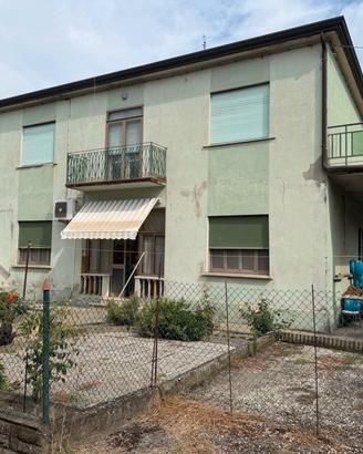 Malcontenta casa gia' divisa in 2 unita' abitative
