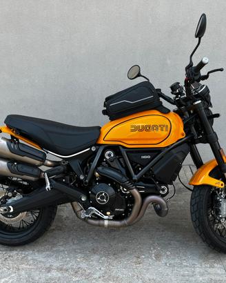 DUCATI SCRAMBLER 1100 TRIBUTE PRO