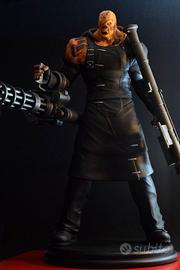 Nemesis COLOSSAL 1:4 HCG Resident Evil ~ BIOHAZARD