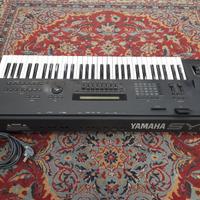 YAMAHA SY85 SYNTH