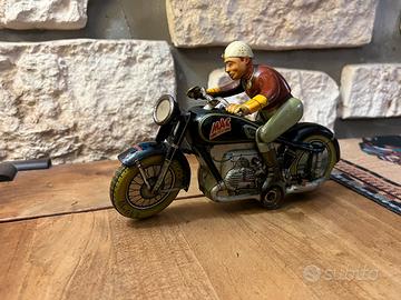 Giocattolo vintage in latta Arnold Germany Mac700