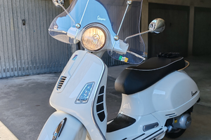 Vespa 300gts