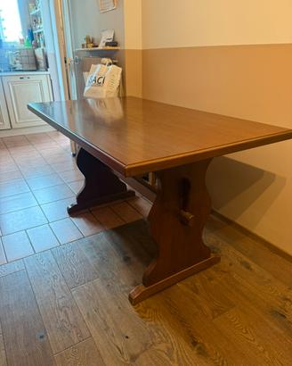 Tavolo da pranzo in legno stile classico/rustico