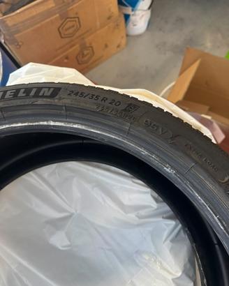 2 245/35/20 2 305/30/21 pneumatici bmw