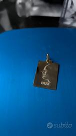 Medaglia oro 750 volto Duce con scritta Dux