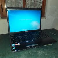 17 pollici Toshiba  satellite come nuovo