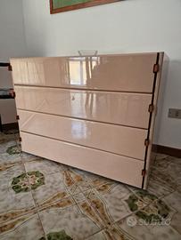 Cassettiera vintage design anni ’80 laccata beige