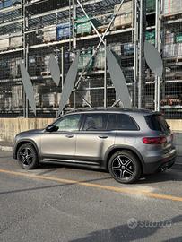 Mercedes GLB200 AMG ADVANCED PLUS