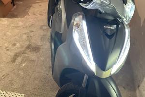 SH 300i air force ABS