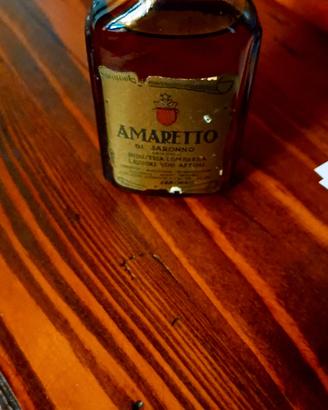 Mignon Amaretto di Saronno
