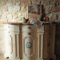 Credenza in legno in stile country