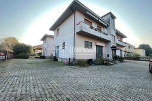 Locale Commerciale a Lentate sul Seveso 7 locali