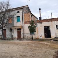 Casa Indipendente con Oliveto