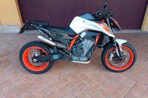 KTM Duke 890r