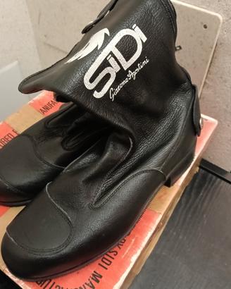 Set Completo Moto Vintage SIDI "Giacomo Agostini" 