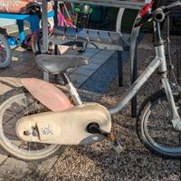 Bici bambina Decathlon. Dimensioni ruote 14.