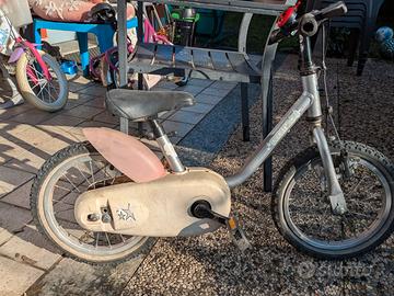 Bici bambina Decathlon. Dimensioni ruote 14.