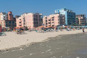 App. SUL MARE a Lido degli Scacchi con POSTO AUTO