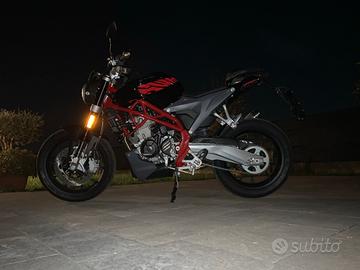 Moto 125 SWM varez 2020