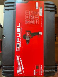 Milwaukee: trapano e caribatterie