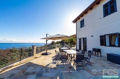 Villa di 148 m² con 5 locali a Finale Ligure