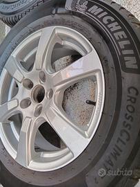 Gomme Michelin 215/65 R16 + cerchi entrambi nuovi!