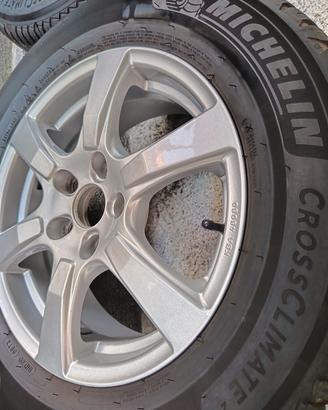 Gomme Michelin 215/65 R16 + cerchi entrambi nuovi!