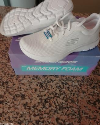 scarpe skechers Memory foam