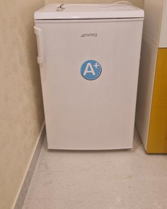 Congelatore verticale SMEG A+  3 cassetti