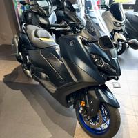 Yamaha Tmax 560