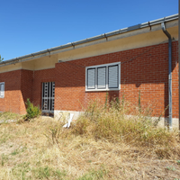 Ve ndo terreno agricolo con abitazione