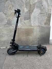 Monopattino elettrico SmartGyro CrossOver Dual Max