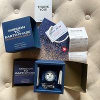 Swatch Omega  Mission to Earthphase Moonshine Gold