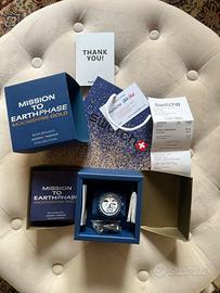 Swatch Omega  Mission to Earthphase Moonshine Gold